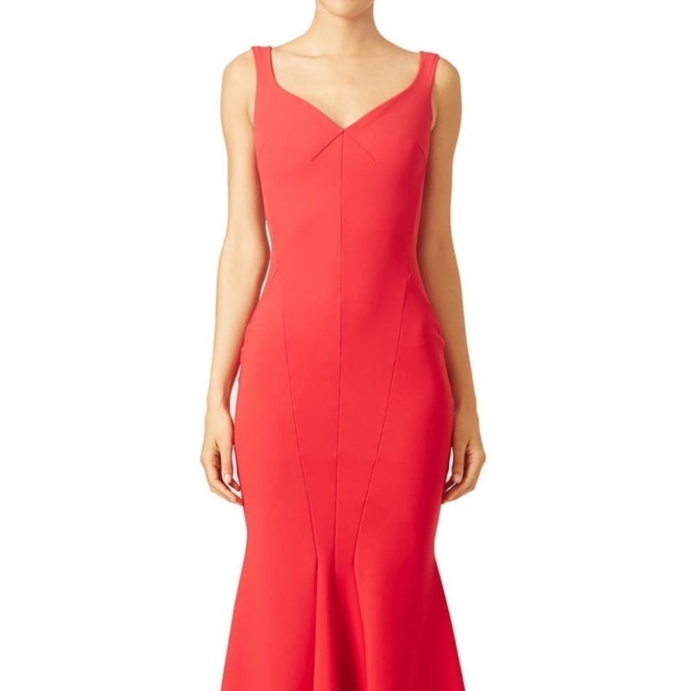 La Petite Robe di Chiara Boni
Red Whitney Gown - Picture 2 of 12